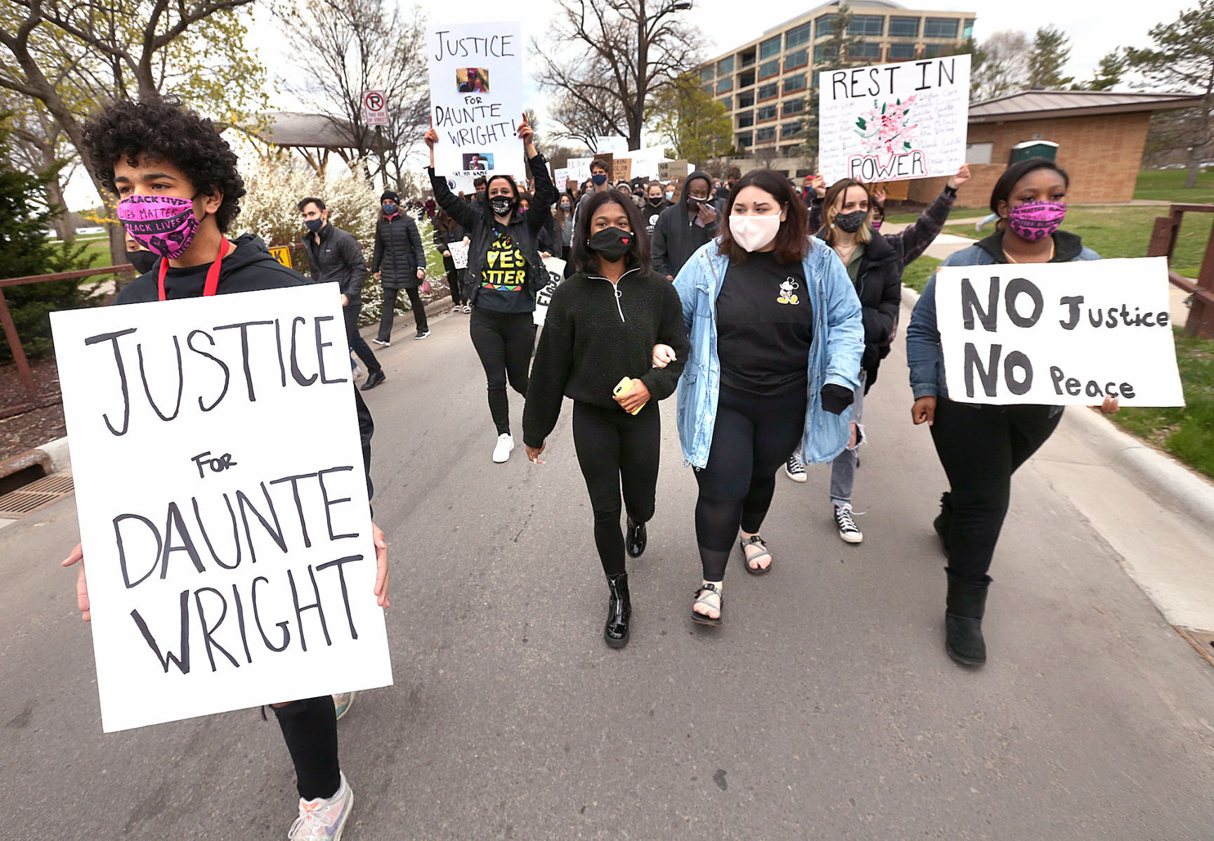 Daunte Wright protest
